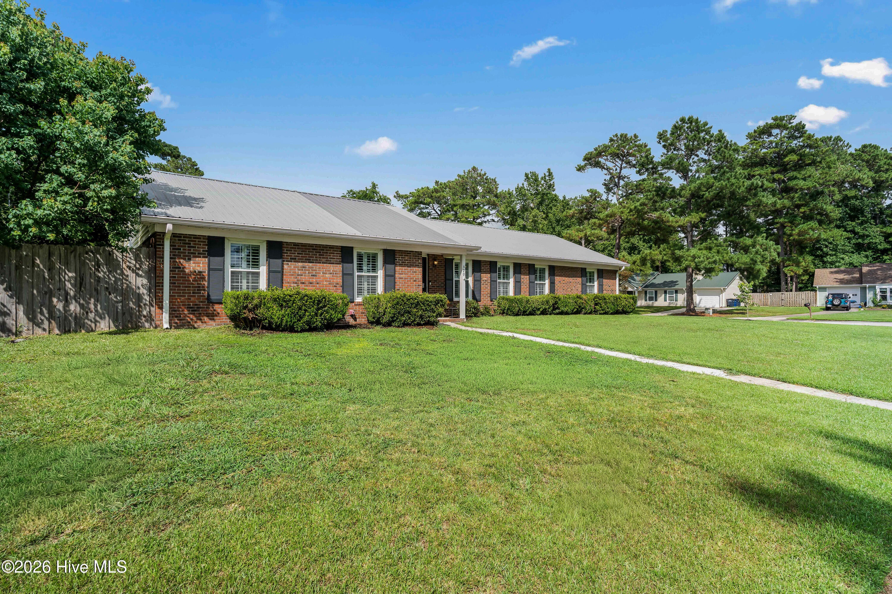 120 Silver Leaf Drive, Jacksonville, NC, 28546