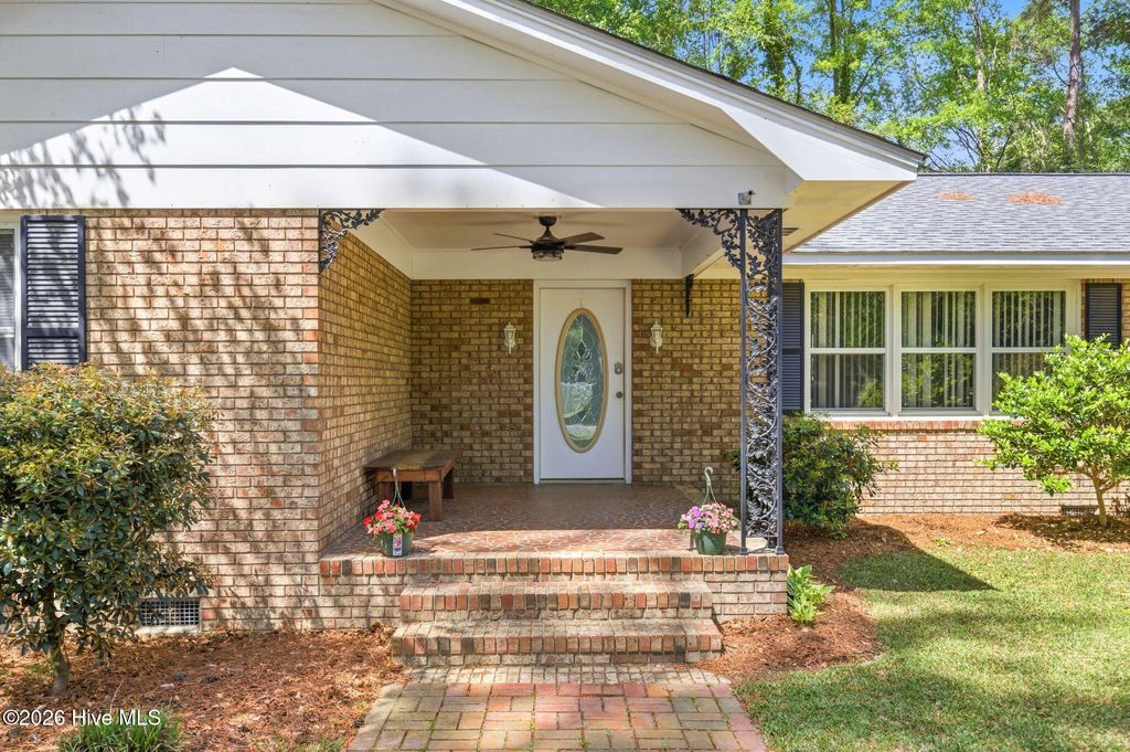 Photo of 235 Oak Street, Wallace, NC 28466 (MLS # 100566566)