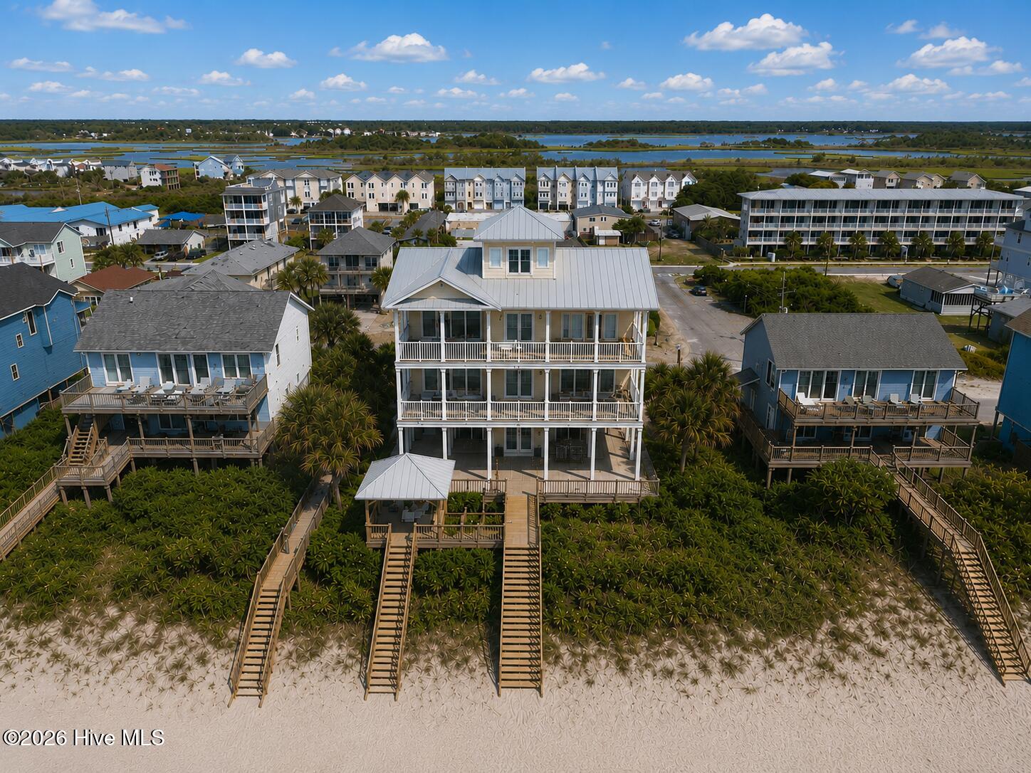 522 N Shore Drive