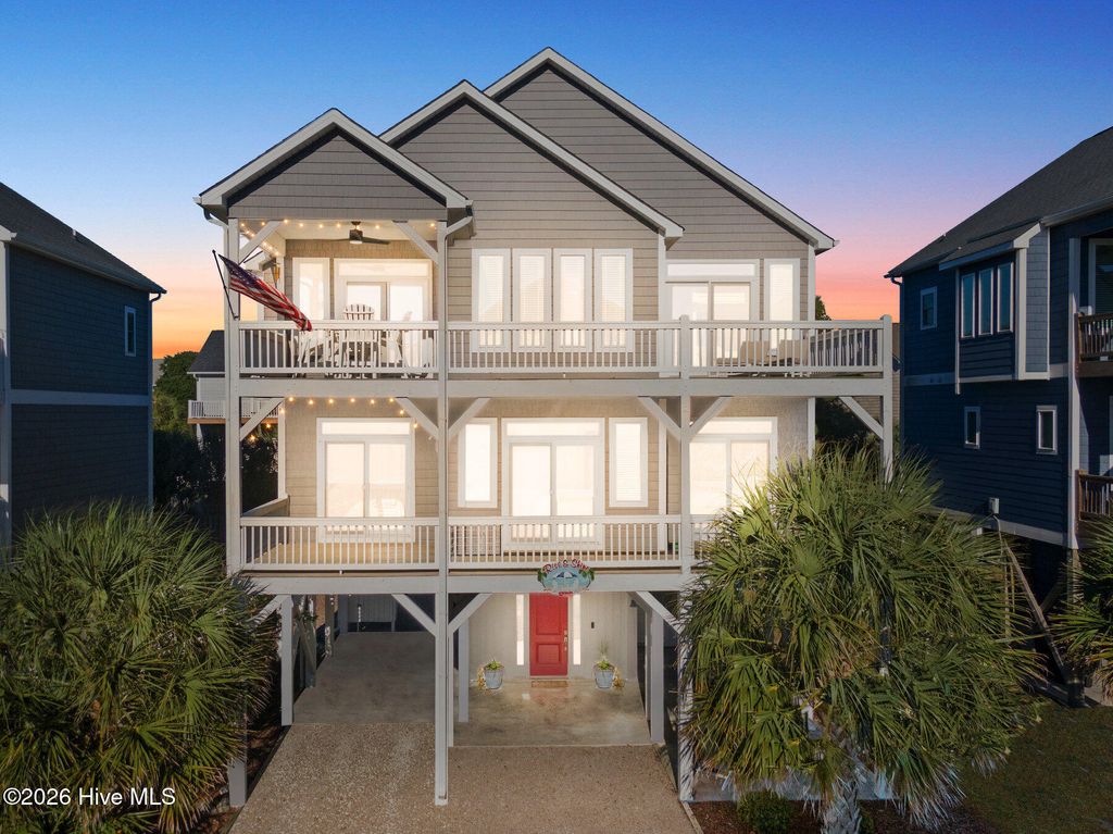 Photo of 310 Oceanaire Lane, Surf City, NC 28445 (MLS # 100555892)
