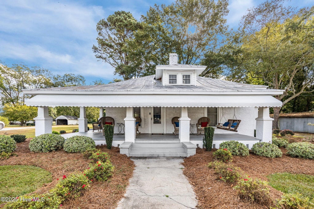 Photo of 202 N Main Street, Walstonburg, NC 27888 (MLS # 100609981)