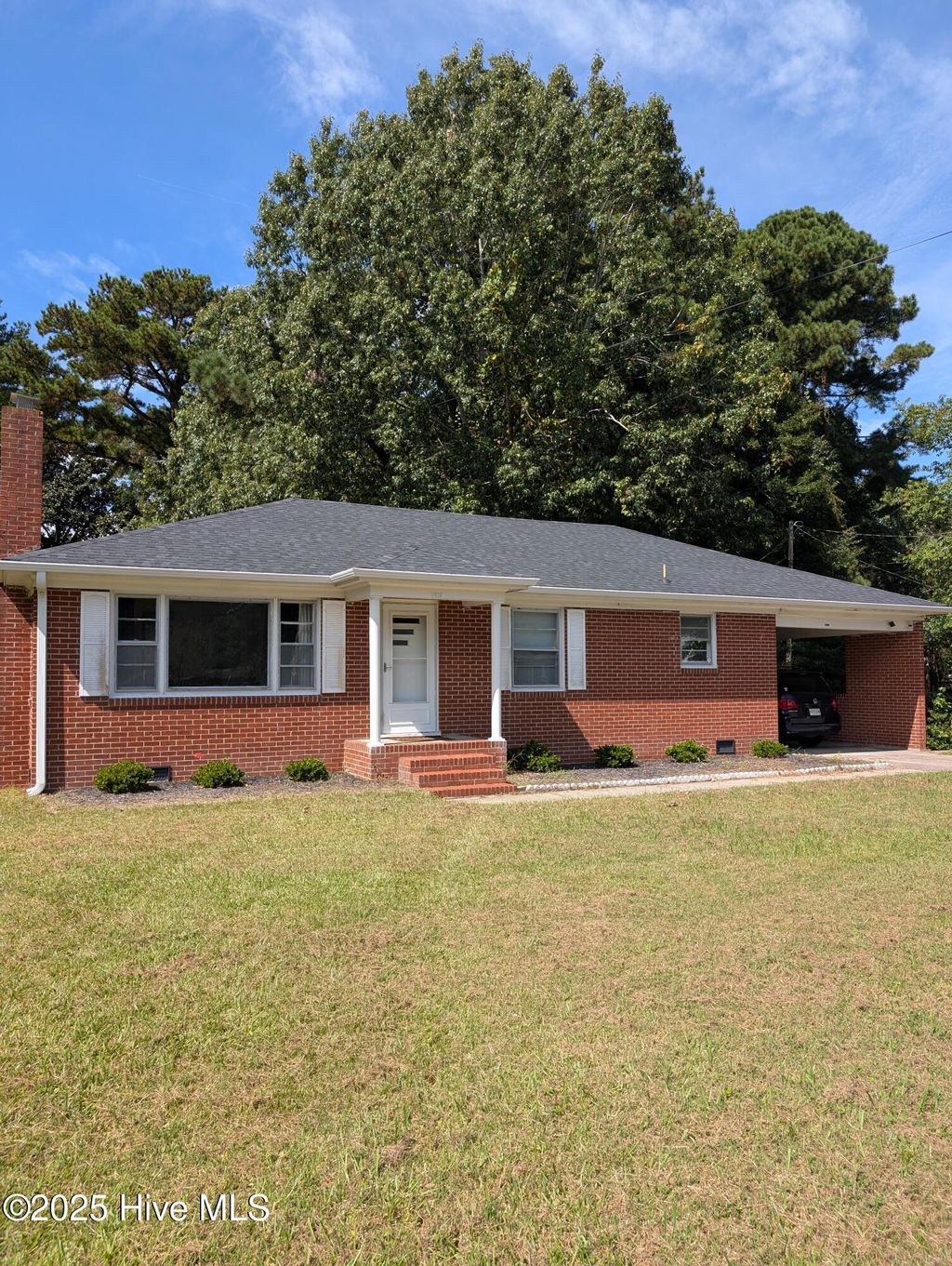 Photo of 1615 Edgewood Drive, Elizabeth City, NC 27909 (MLS # 100533645)