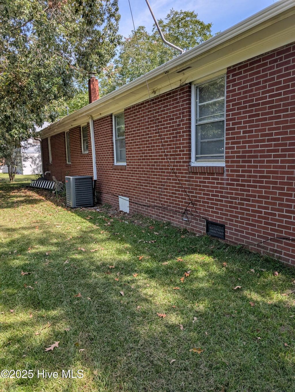 Photo of 1615 Edgewood Drive, Elizabeth City, NC 27909 (MLS # 100533645)