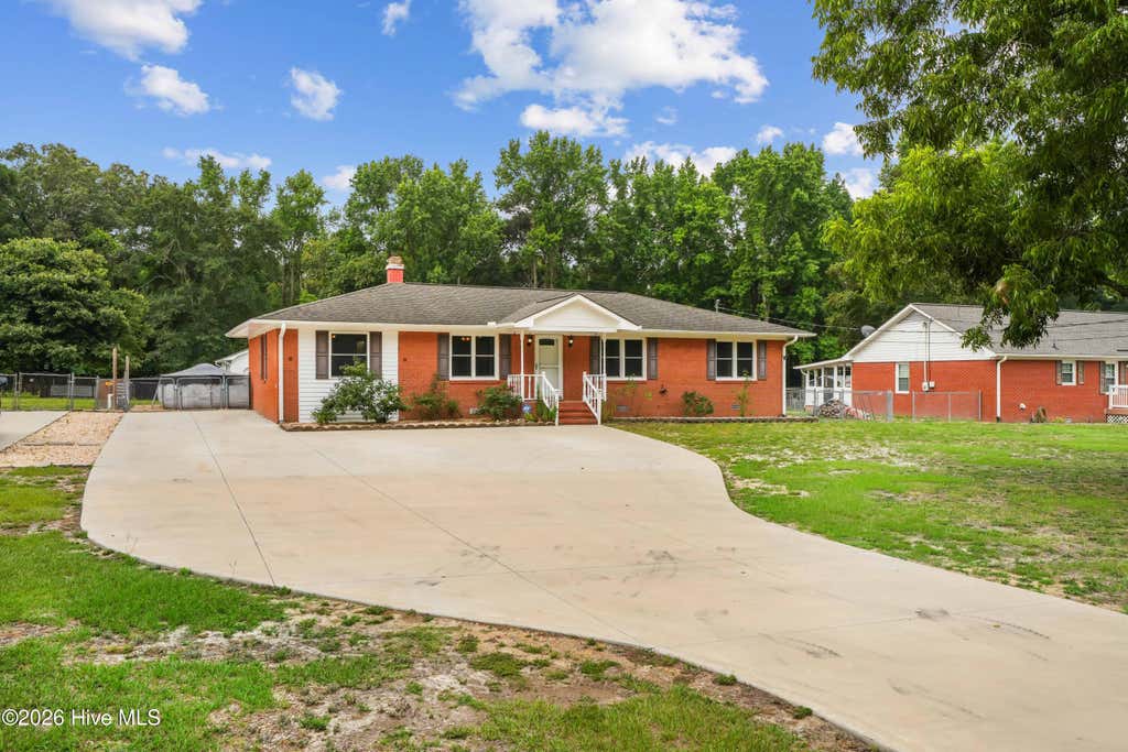 Photo of 363 Forest Knolls Road, Goldsboro, NC 27534 (MLS # 100583837)