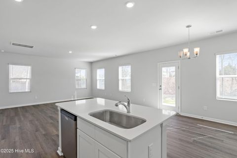 Tiny photo for 621 S Squires Run Lane, Richlands, NC 28574 (MLS # 100546626)