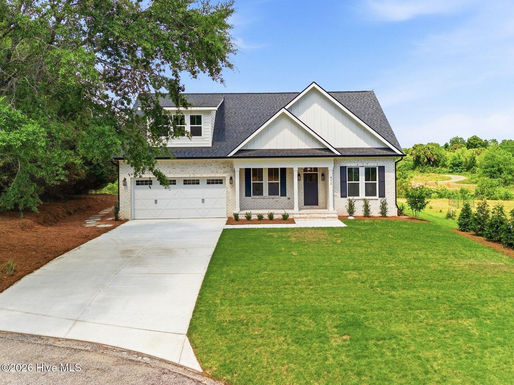 Photo of 8210 Mainsail Lane, Wilmington, NC 28412 (MLS # 100570224)