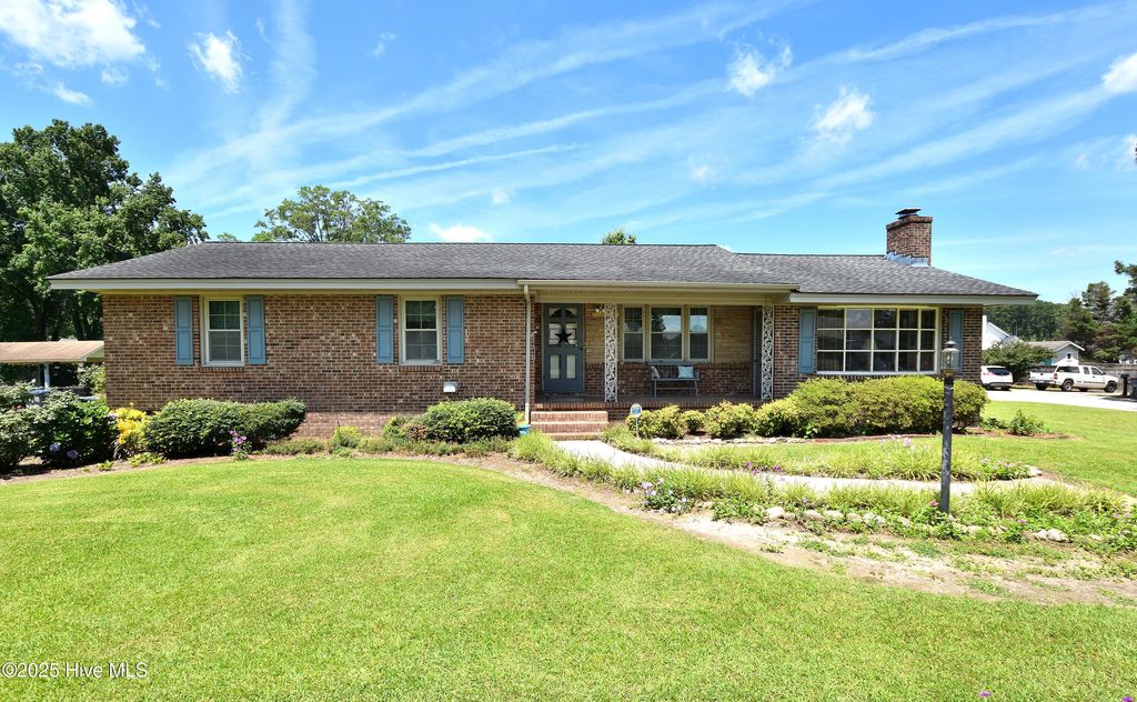 Photo of 112 Emerson Drive, Rocky Mount, NC 27803 (MLS # 100515208)