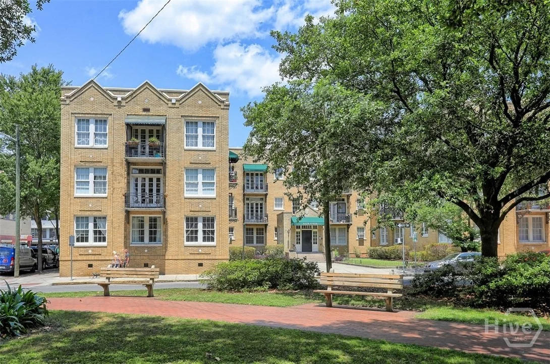 210 E State Street Unit 16