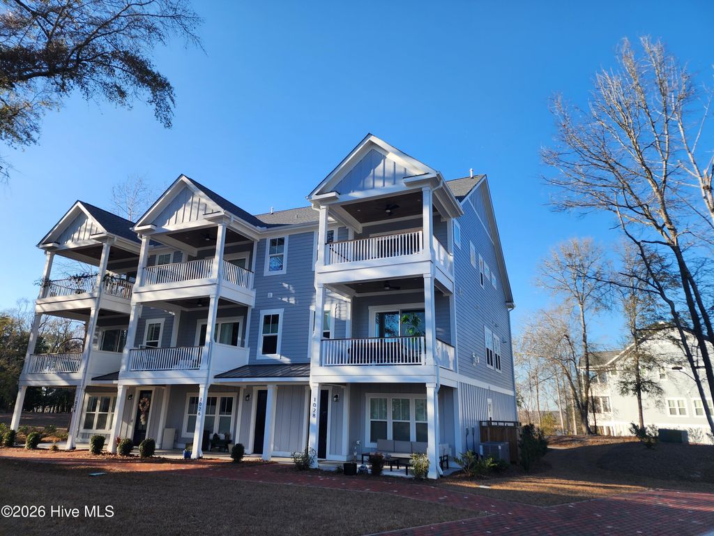 Photo of 1028 Mariners View Way, Castle Hayne, NC 28429 (MLS # 100549479)