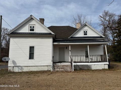 Homes For Sale - 120 Ives Street<br/> Bethel, NC 27812