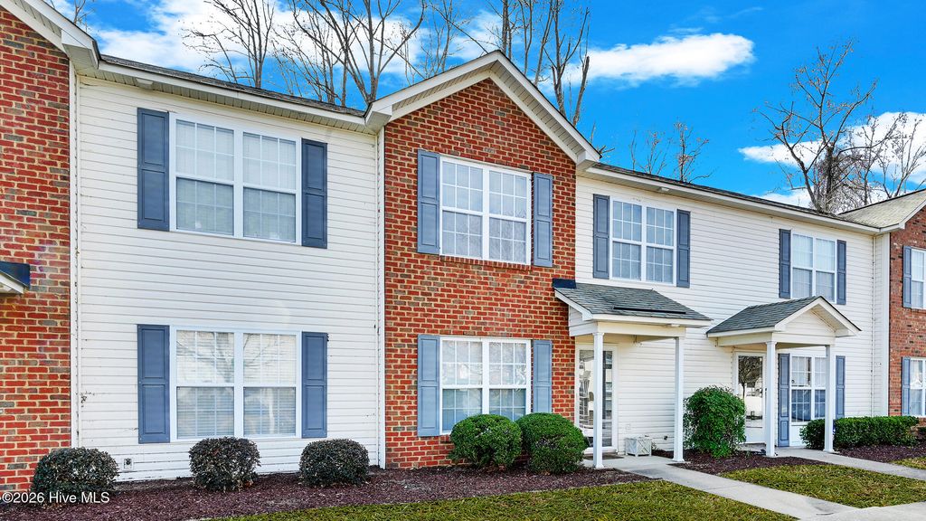 Photo of 4222 Dudleys Grant Drive #E, Winterville, NC 28590 (MLS # 100558098)