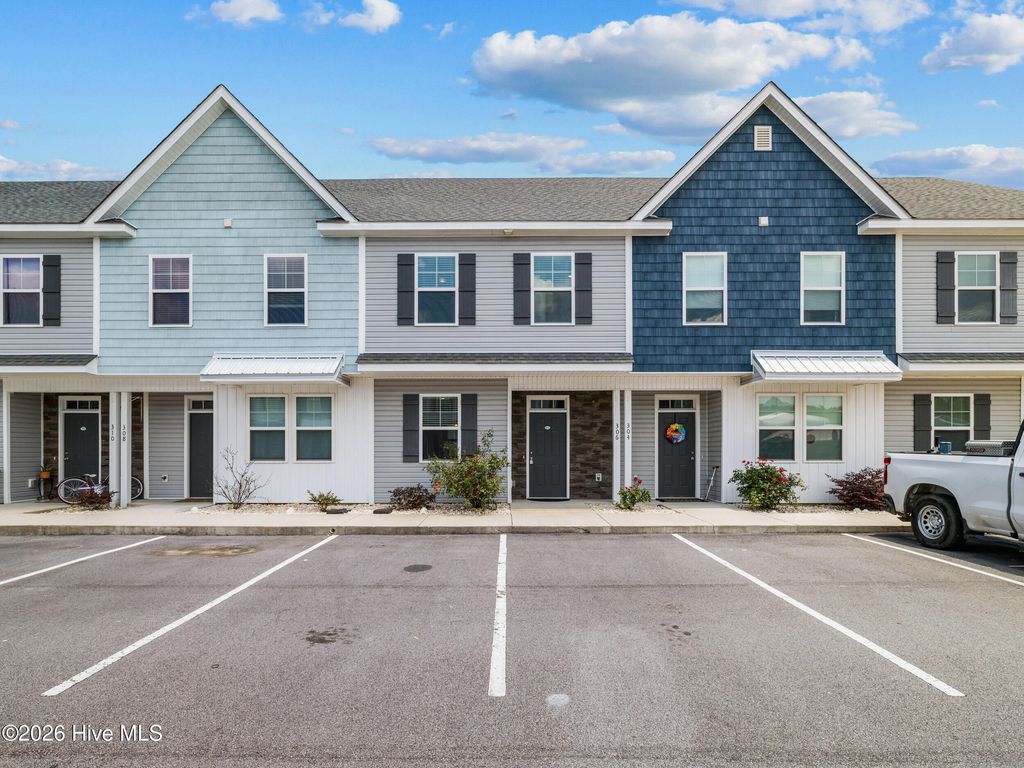 Photo of 306 Starfish Lane, Sneads Ferry, NC 28460 (MLS # 100572477)