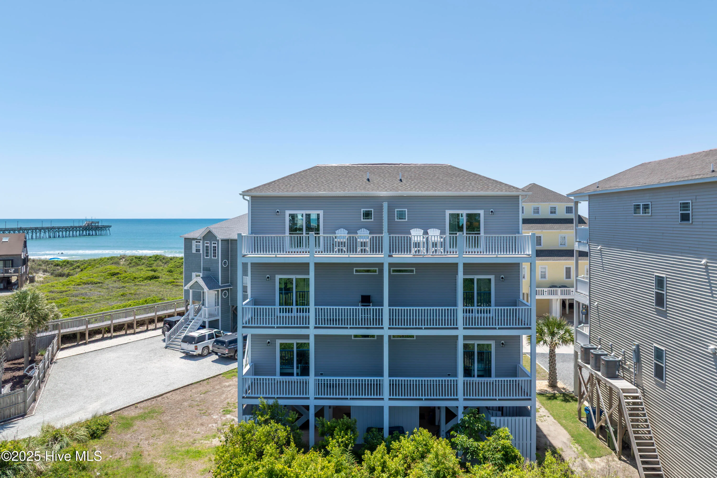 876-878 Villas Drive