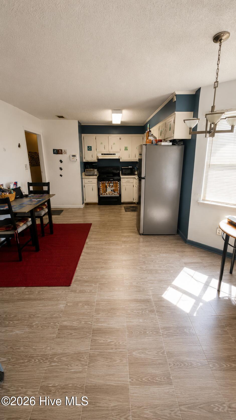 2701 Tara Heights Court