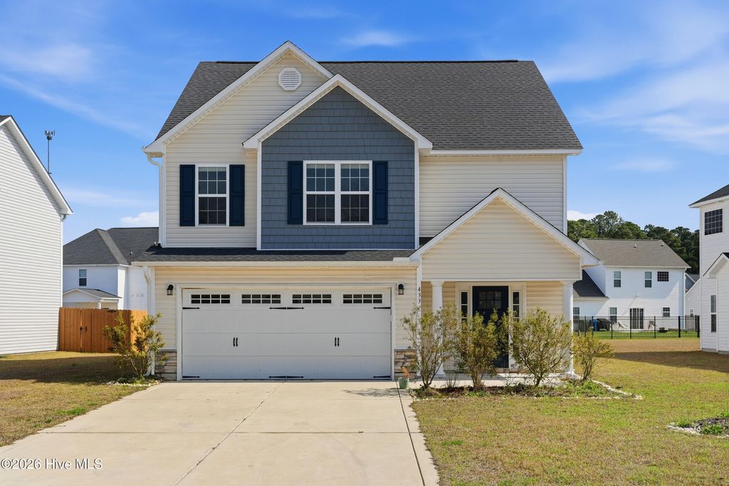 Photo of 433 Nantucket Trail, Sneads Ferry, NC 28460 (MLS # 100559479)