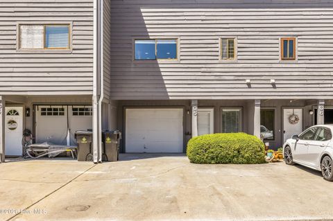 Tiny photo for 600 Linksider Drive #Apt C5, Wilmington, NC 28412 (MLS # 100569353)
