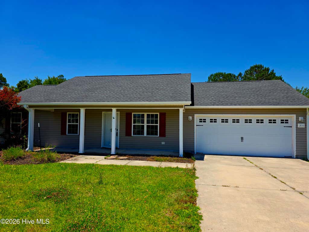 Photo of 214 Michel Court, Hubert, NC 28539 (MLS # 100579345)