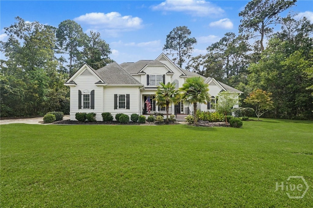 Photo of 24 Oakcrest Drive E, Savannah, GA 31405 (MLS # SA364052)