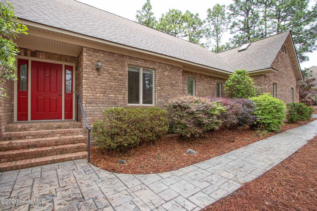 Photo of 2 Interlachon Drive, Pinehurst, NC 28374 (MLS # 100570449)