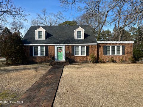 Homes For Sale - 408 W 20th Street<br/> Robeson County, Lumberton, NC 28358