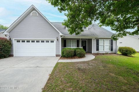Homes For Sale - 104 Delanie Way<br/> New Bern, NC 28562