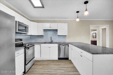 Tiny photo for 305 Macmillan Avenue N, Wilmington, NC 28403 (MLS # 100546999)