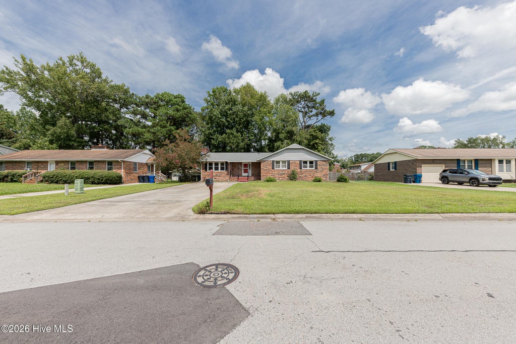 Photo of 102 Lionel Avenue, Jacksonville, NC 28540 (MLS # 100600838)