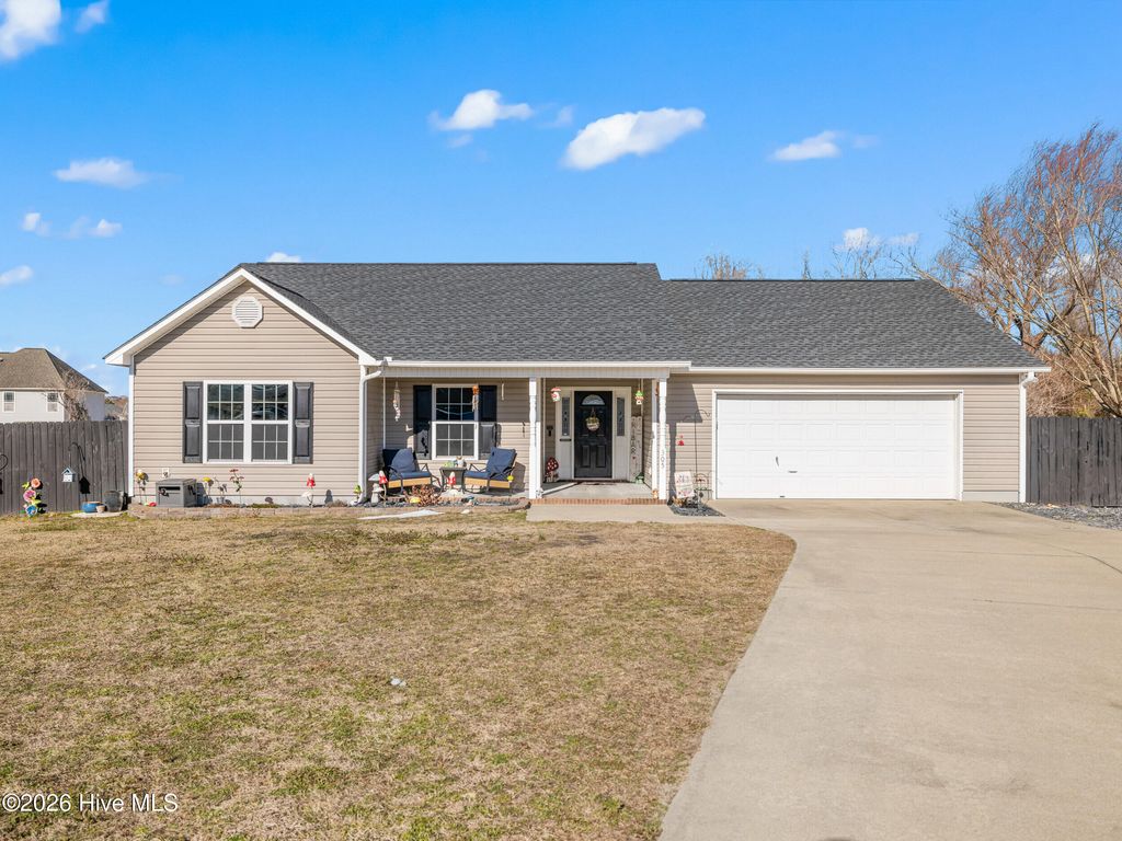 Photo of 305 Legato Lane, Richlands, NC 28574 (MLS # 100554135)