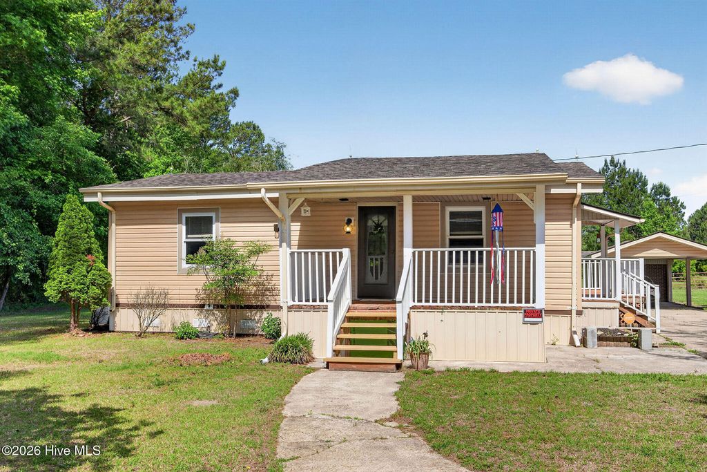 Photo of 1033 Old Northeast Road, Hallsboro, NC 28442 (MLS # 100574940)