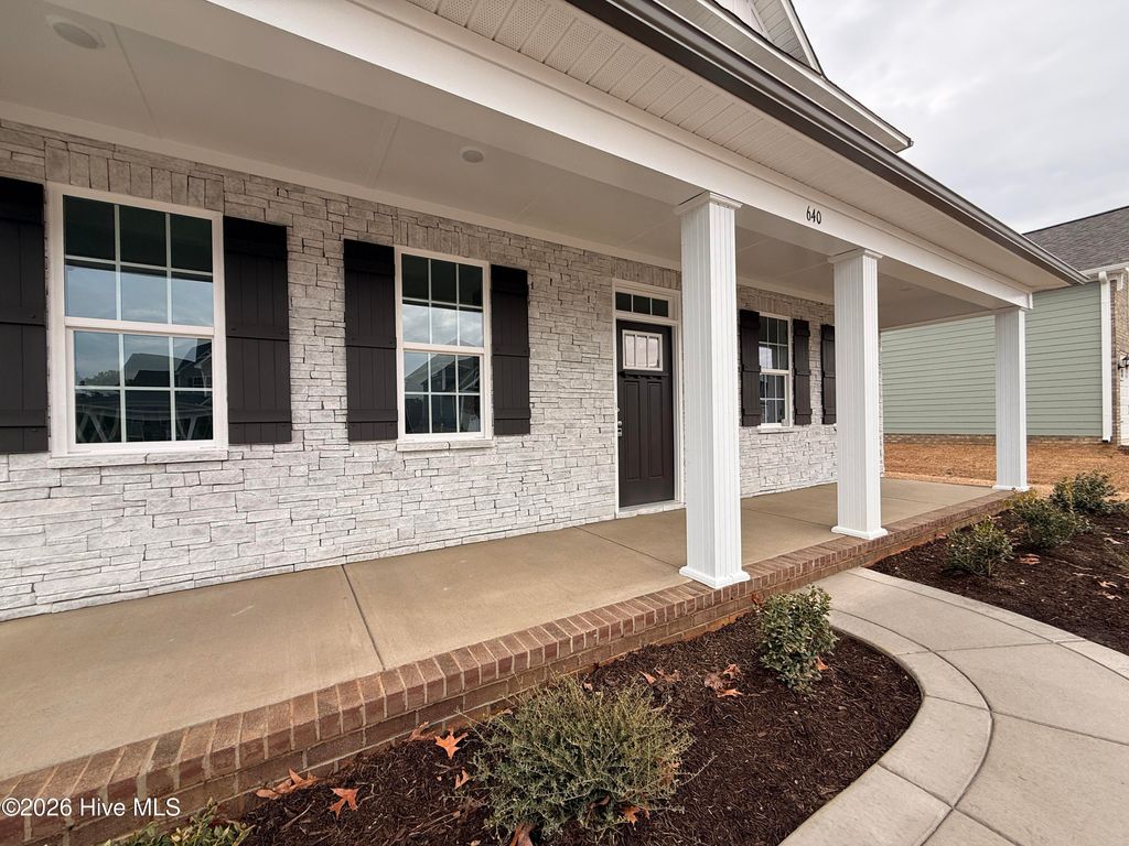 Photo of 640 Cresswell Moor Way, Fayetteville, NC 28311 (MLS # 100529979)