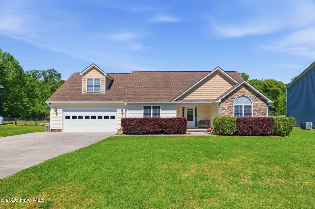 Photo of 382 Carolina Pines Boulevard, New Bern, NC 28560 (MLS # 100568447)