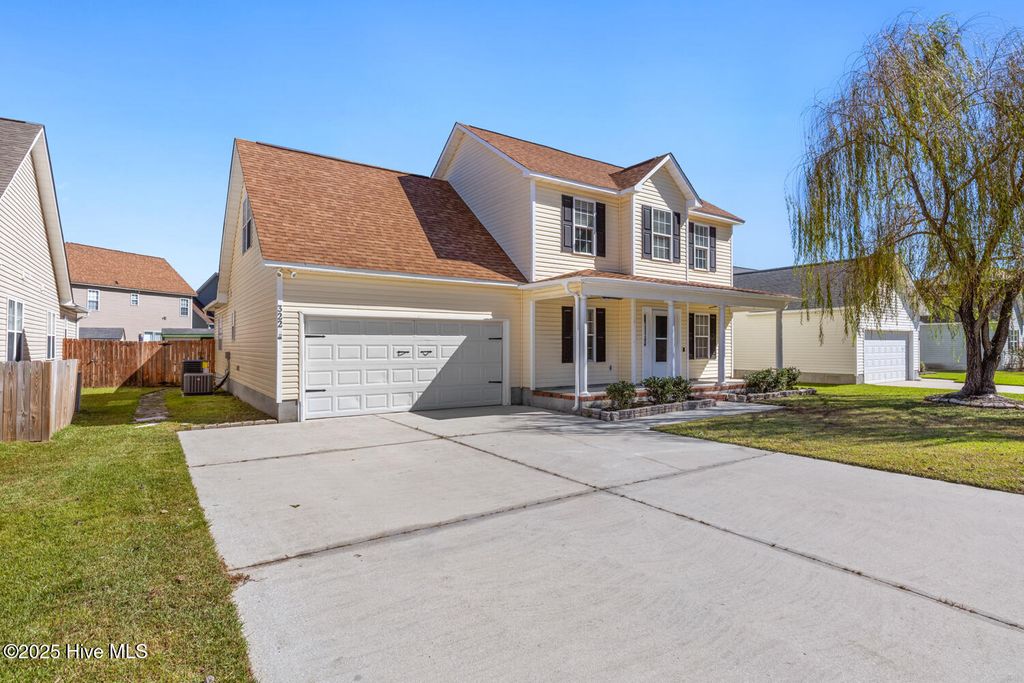 Photo of 322 Providence Drive, Jacksonville, NC 28546 (MLS # 100536928)