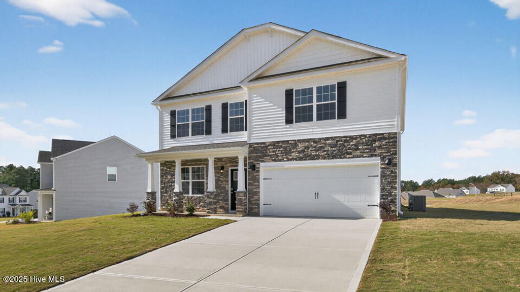 Photo of 1052 Misty Creek Drive, Aberdeen, NC 28315 (MLS # 100523426)