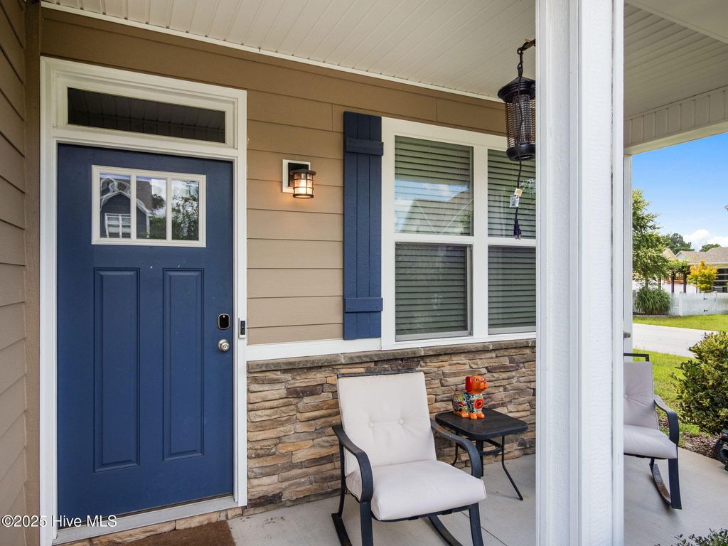 Photo of 100 Abaco Drive E, Cedar Point, NC 28584 (MLS # 100522137)