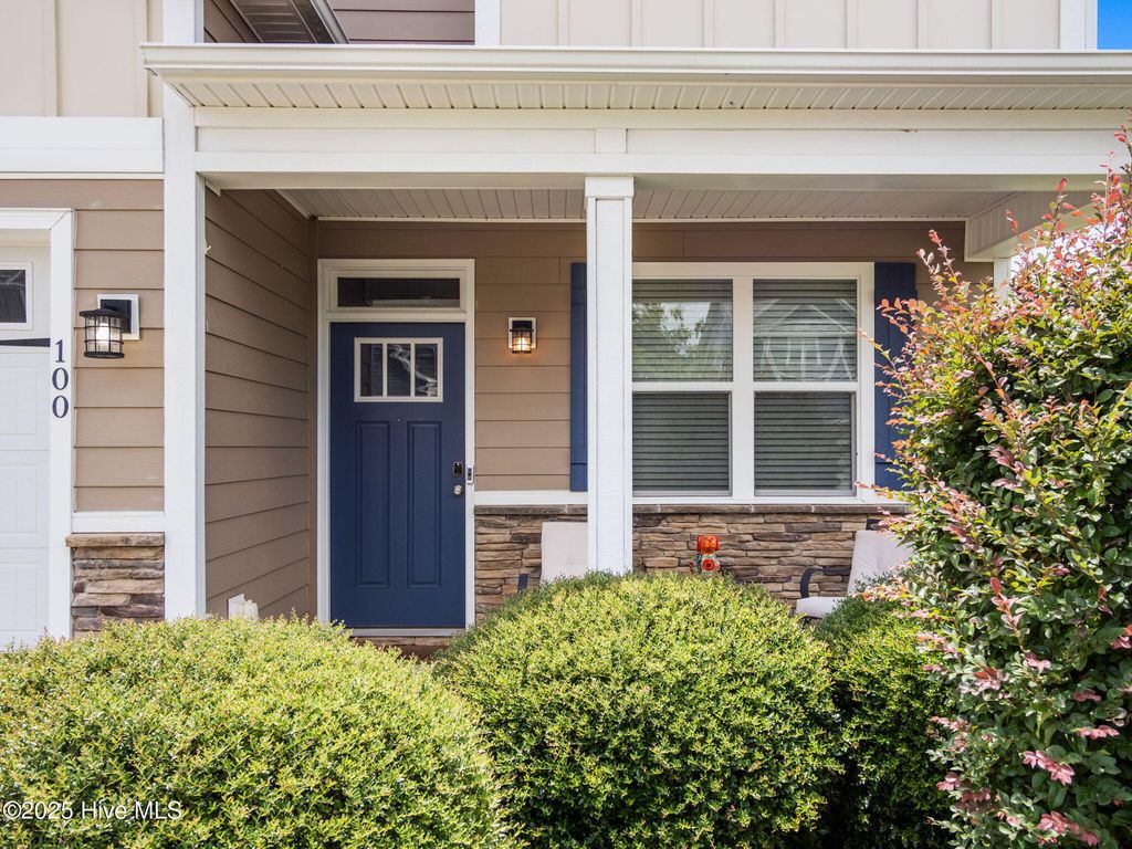 Photo of 100 Abaco Drive E, Cedar Point, NC 28584 (MLS # 100522137)