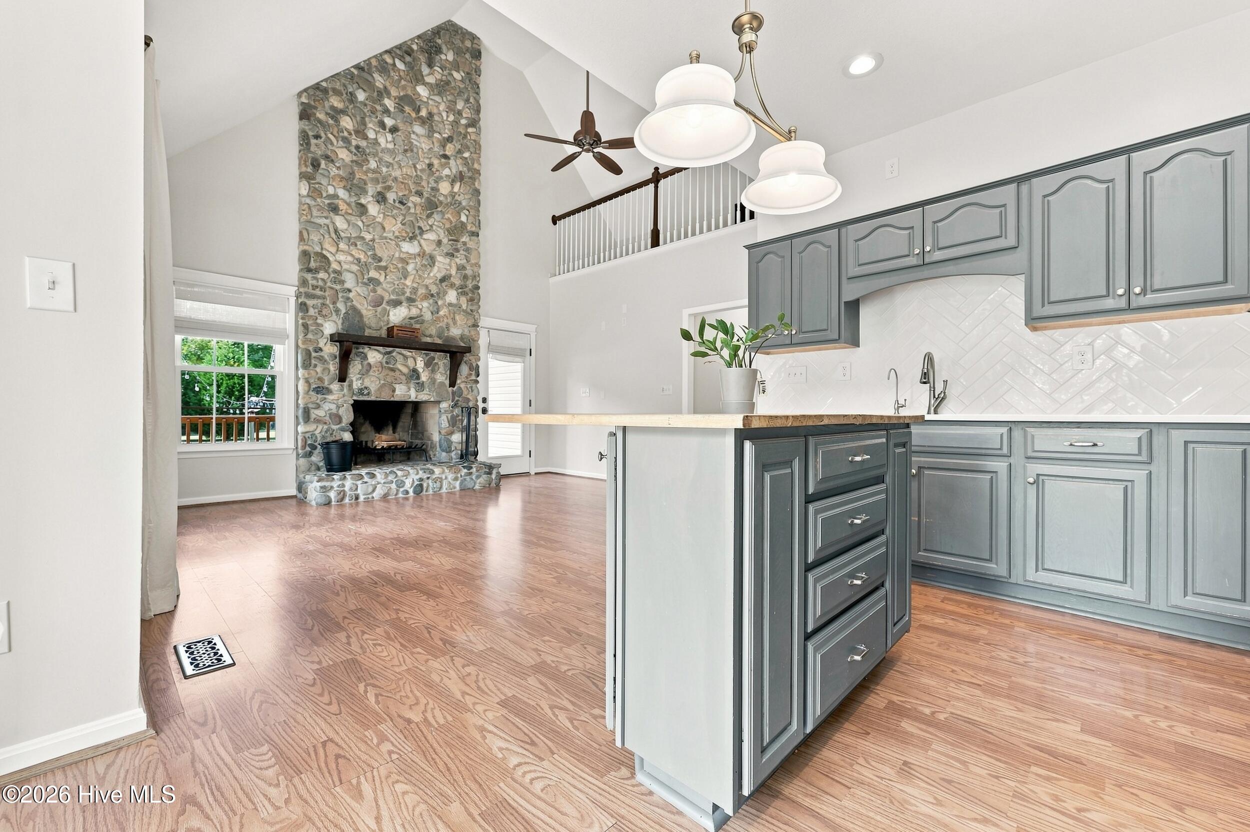 103 Country Meadows Drive