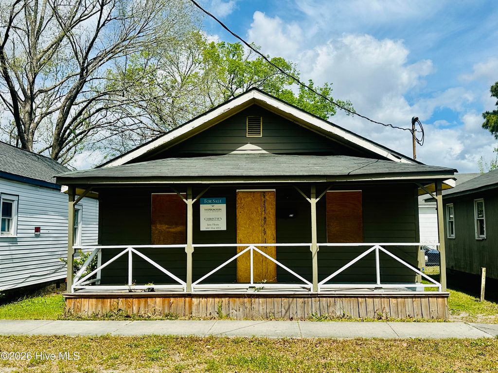 Photo of 519 Swann Street, Wilmington, NC 28401 (MLS # 100564999)