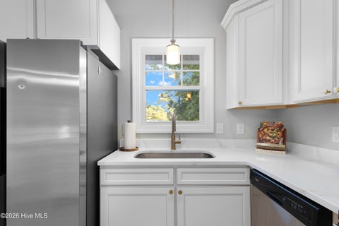 Tiny photo for 204 Doe Ridge Road, Hampstead, NC 28443 (MLS # 100604255)