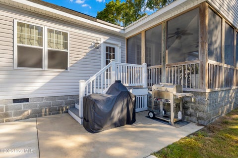 Tiny photo for 204 Doe Ridge Road, Hampstead, NC 28443 (MLS # 100604255)