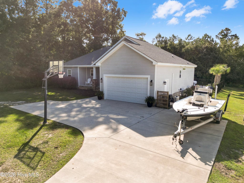 Photo of 204 Doe Ridge Road, Hampstead, NC 28443 (MLS # 100604255)