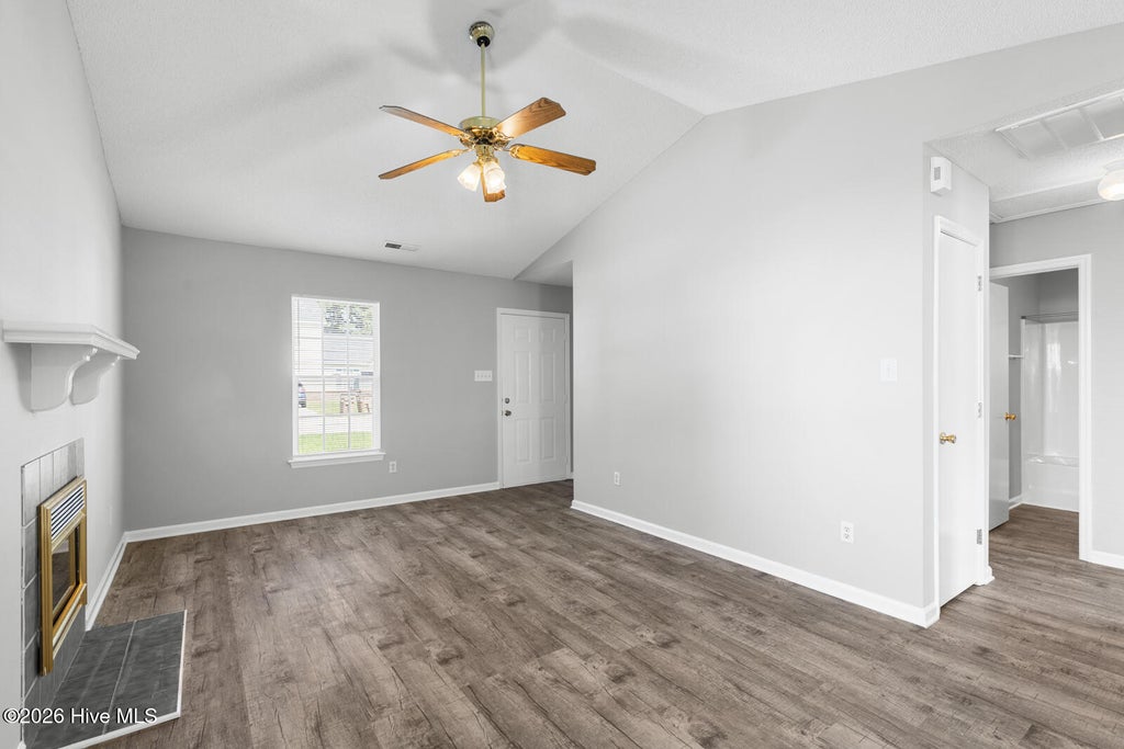 Photo of 988 W Pueblo Drive, Jacksonville, NC 28546 (MLS # 100598079)