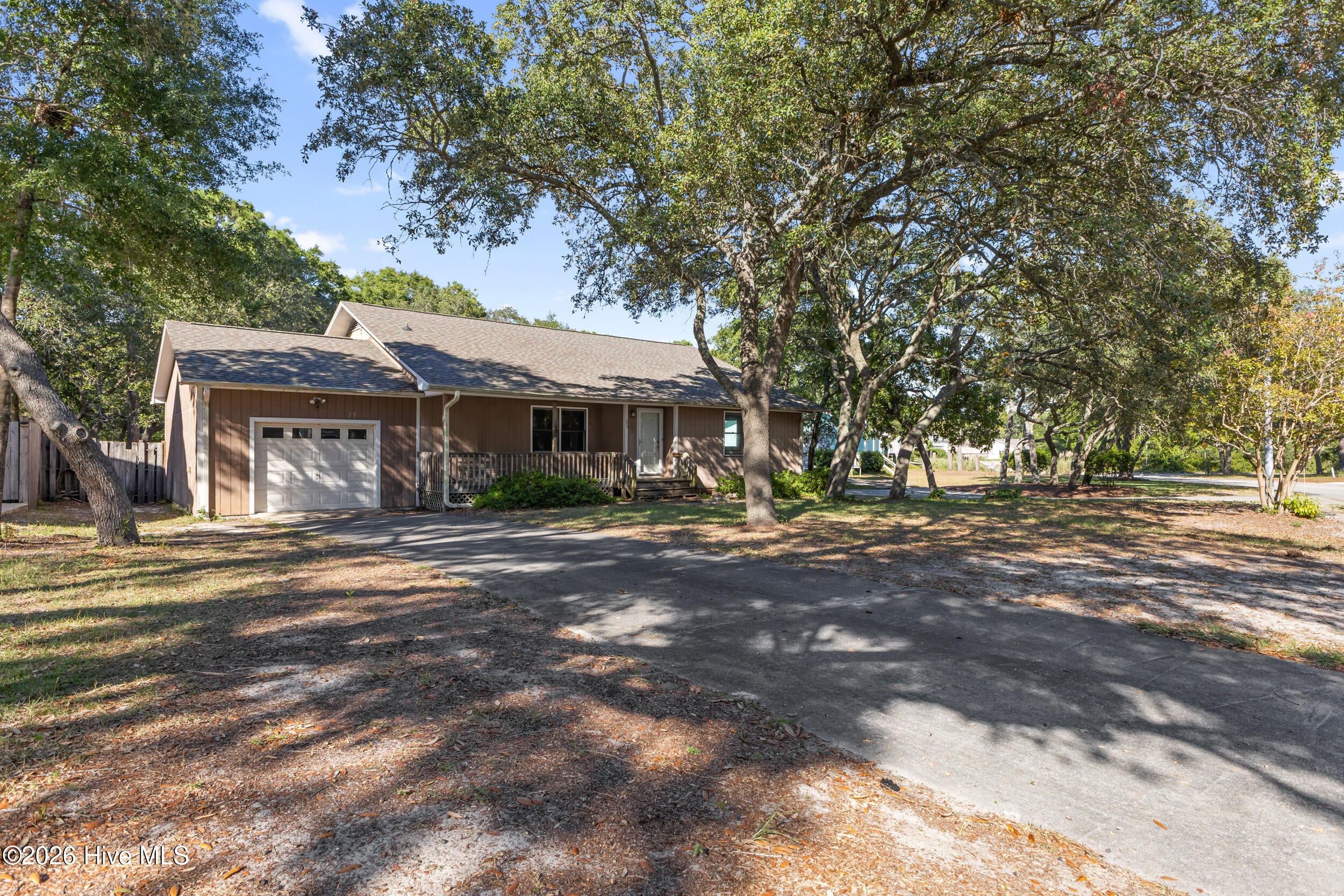 502 Peninsula Drive