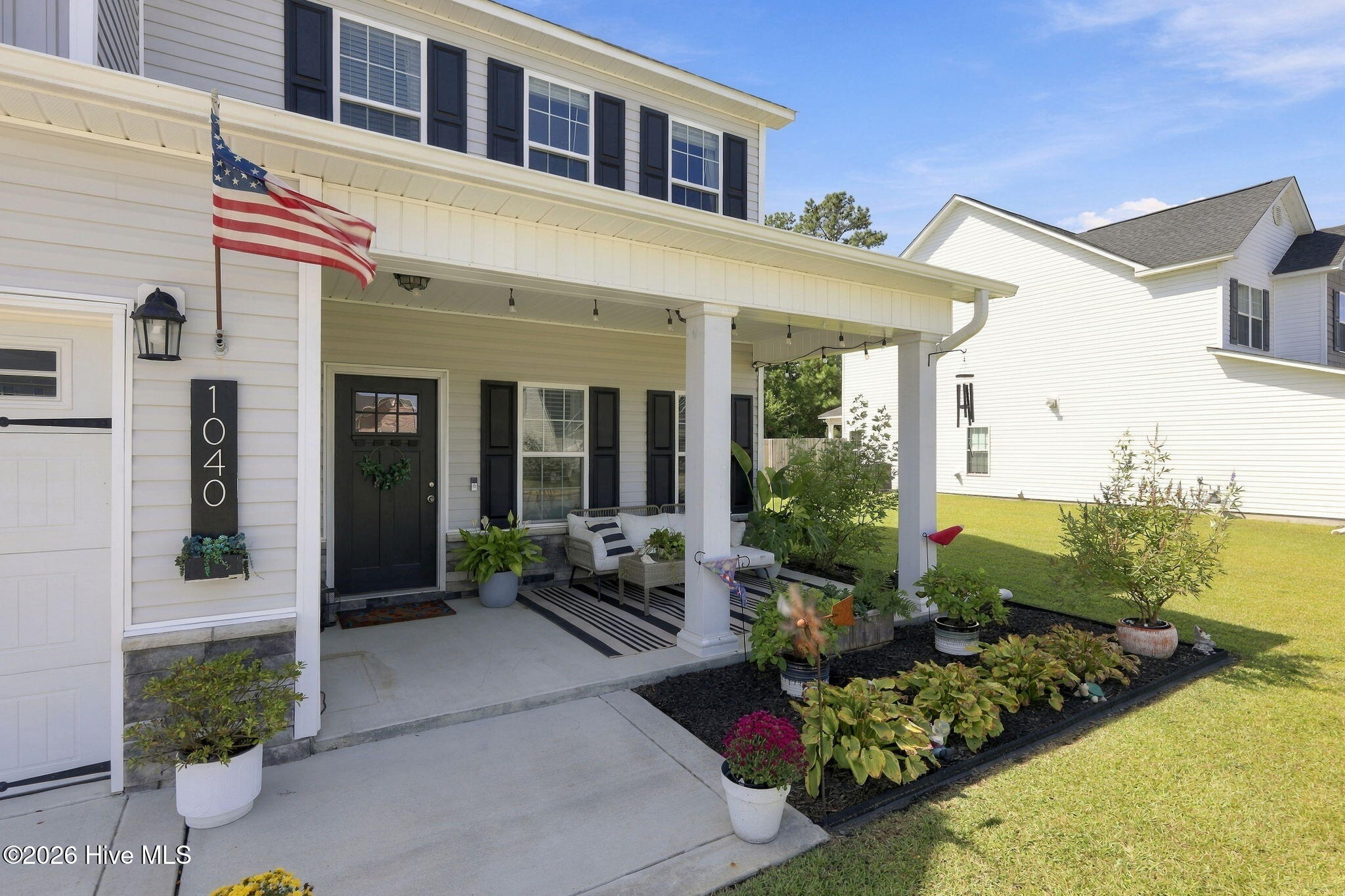 1040 Mackerel Manor