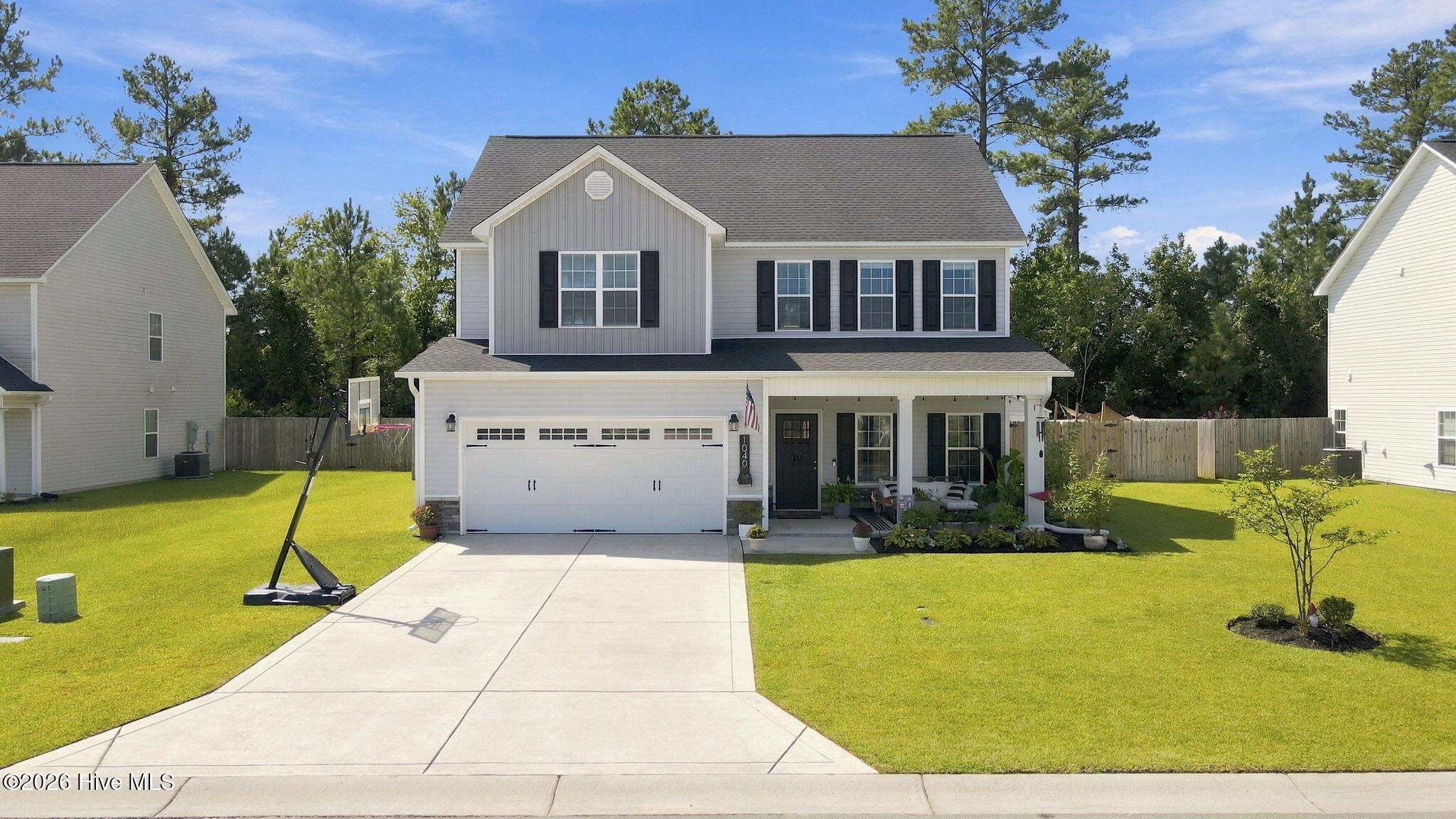 1040 Mackerel Manor