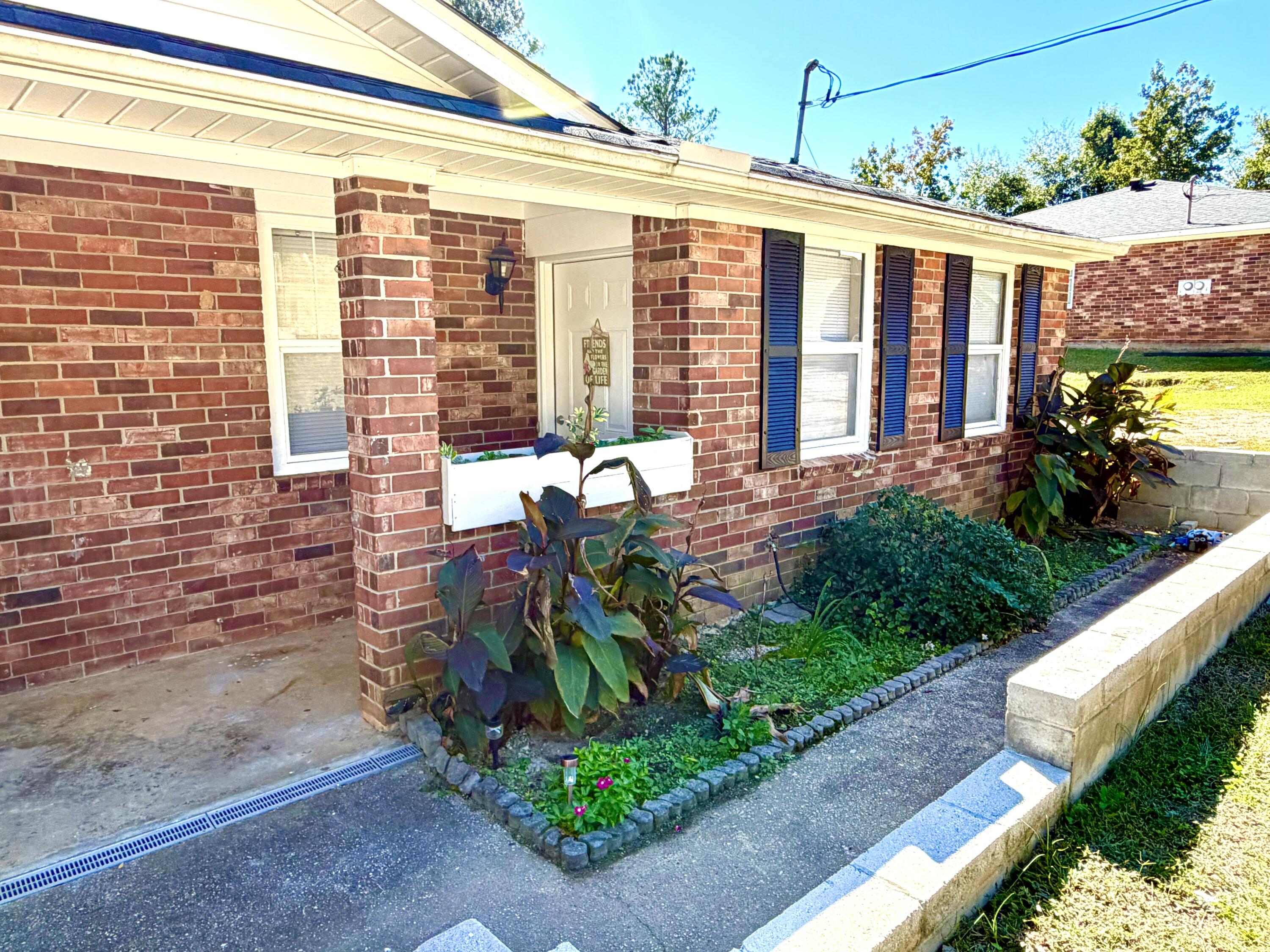 144 Stoneybrooks Place