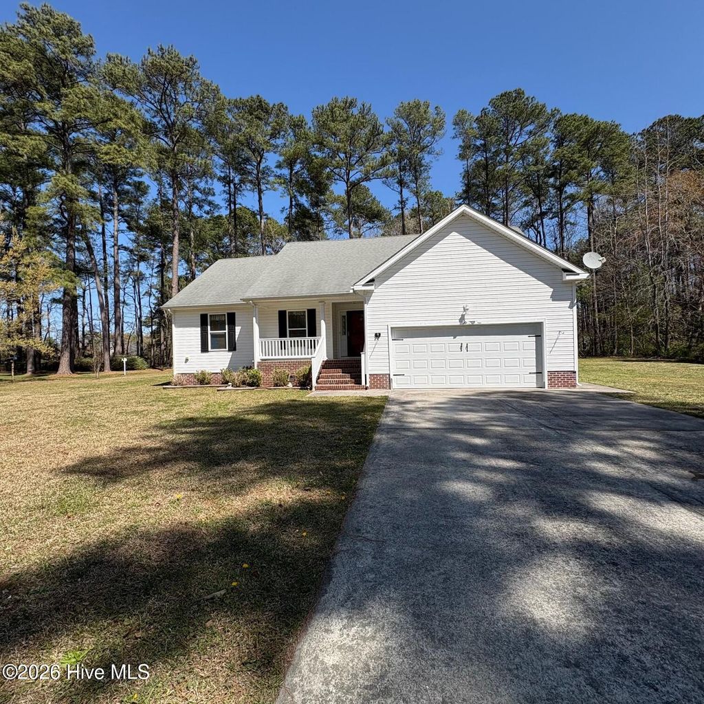 Photo of 405 Pineview Drive, Elizabeth City, NC 27909 (MLS # 100562532)