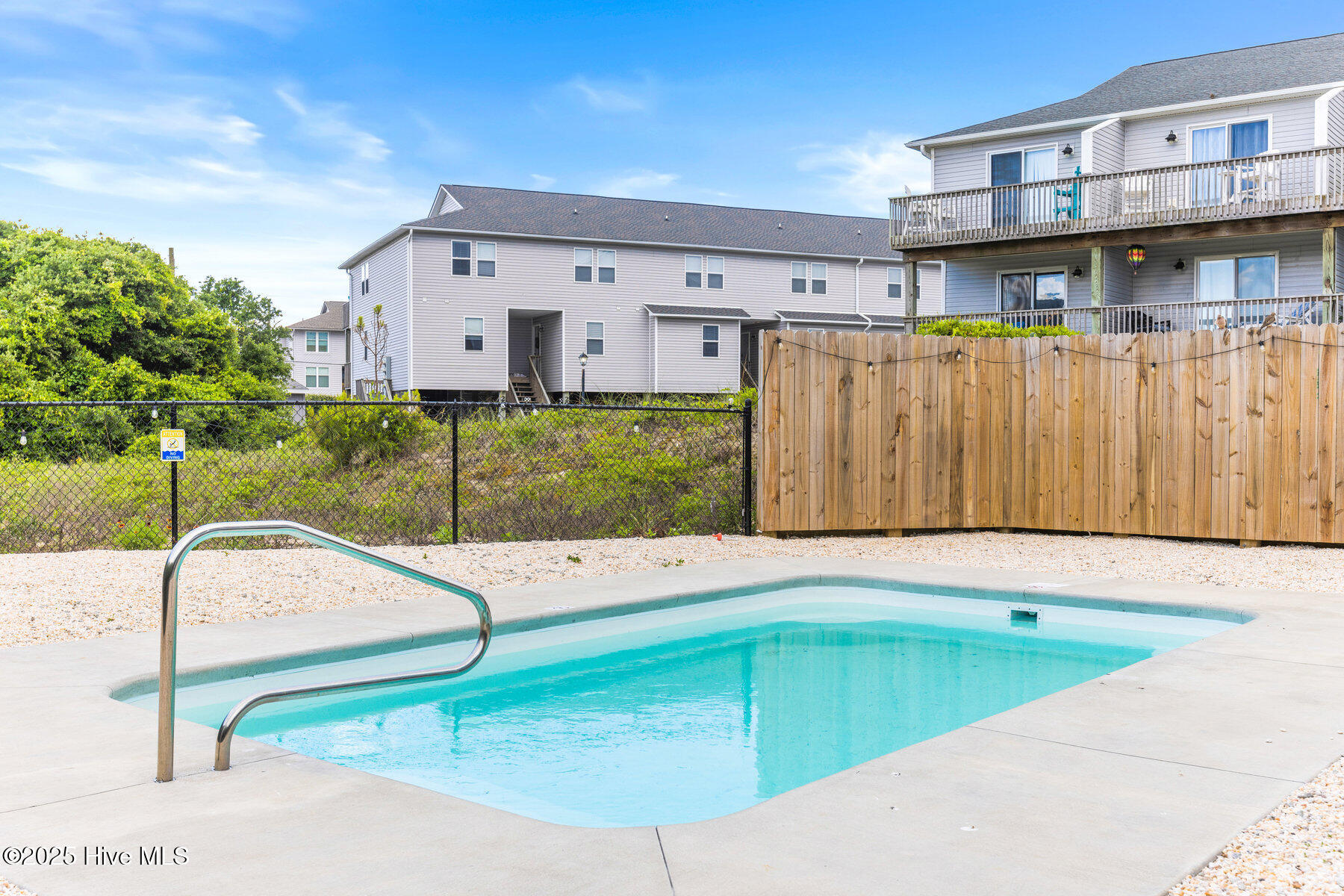 822 S Topsail Drive B