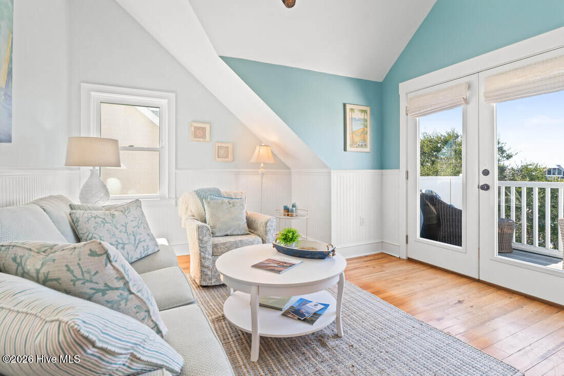 21 Keelson Row 9c