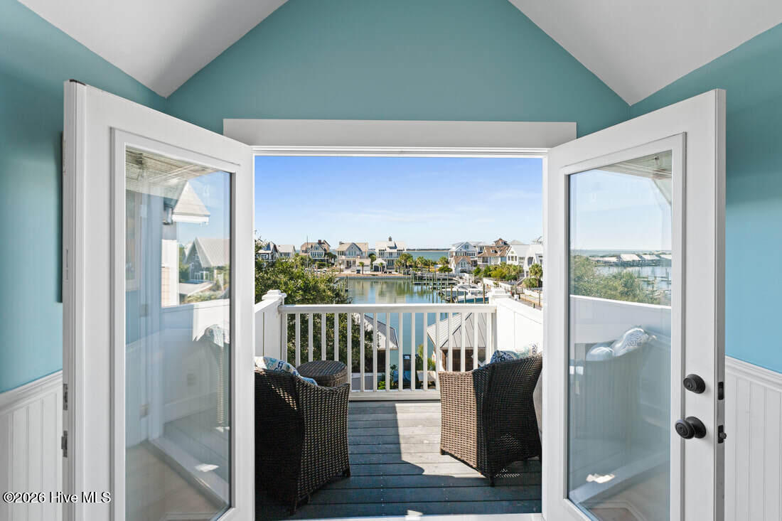21 Keelson Row 9c