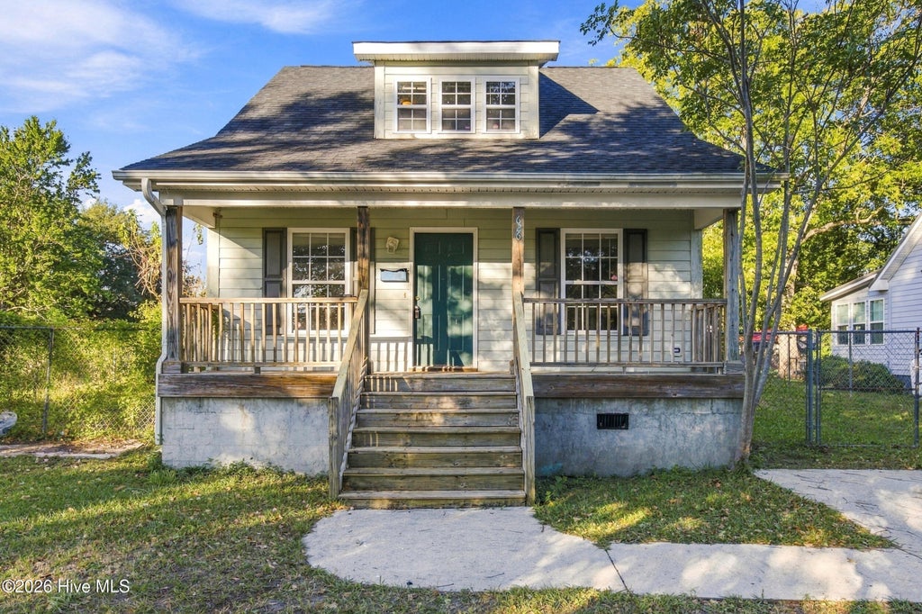 Photo of 626 Taylor Street, Wilmington, NC 28401 (MLS # 100612024)